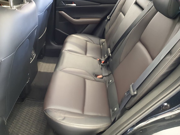 Mazda CX-30 14 of 21