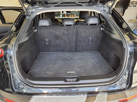 Mazda CX-30 9 of 21