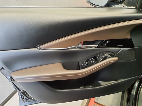 Mazda CX-30 13 of 21