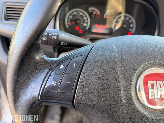 Fiat Doblo 15 of 30
