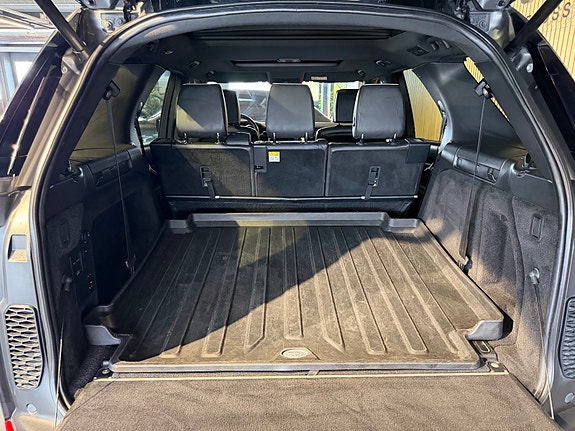 Land Rover Discovery 5 16 of 30