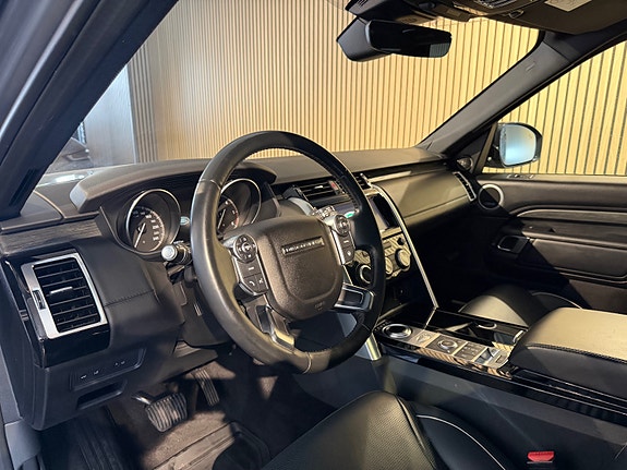 Land Rover Discovery 5 19 of 30