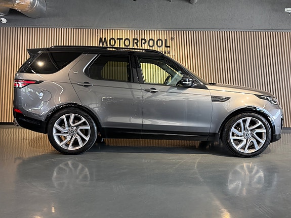 Land Rover Discovery 5 2 of 30