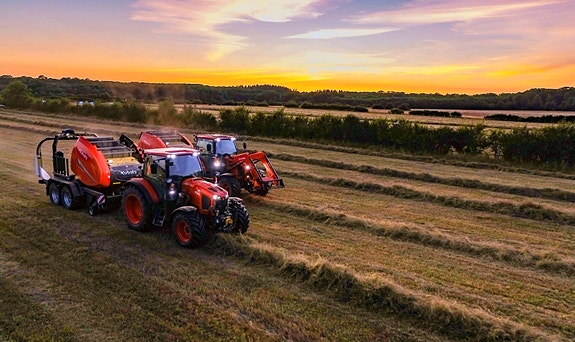 Kubota M6-142 23 of 30