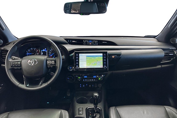 Toyota HiLux 9 of 24