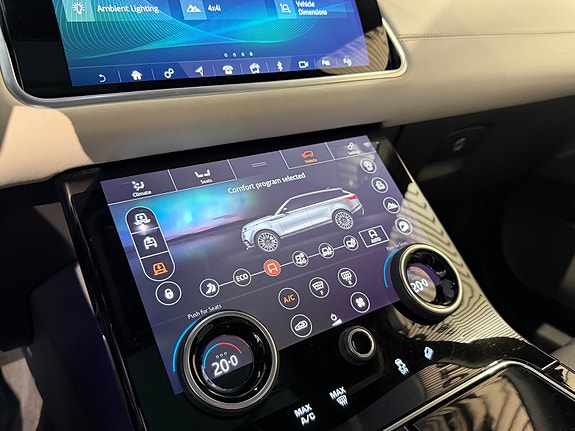 Land Rover Range Rover Velar 25 of 30