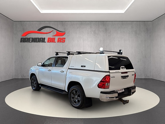 Toyota HiLux 7 of 26