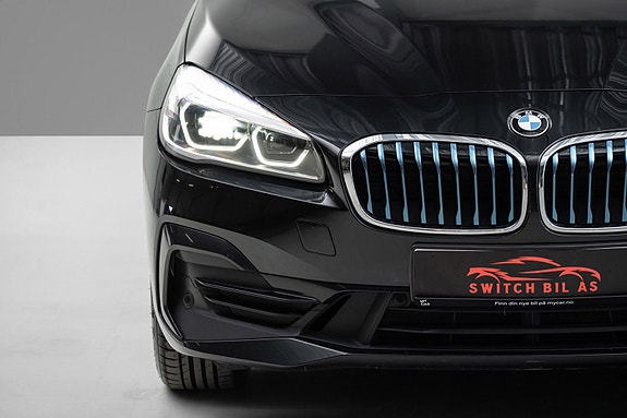 BMW 225xe 3 of 21