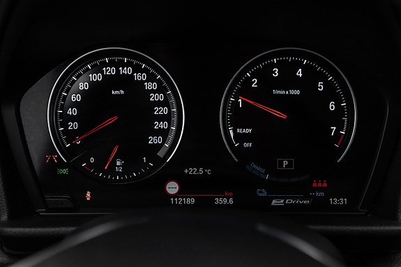 BMW 225xe 18 of 21