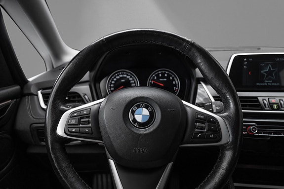 BMW 225xe 17 of 21