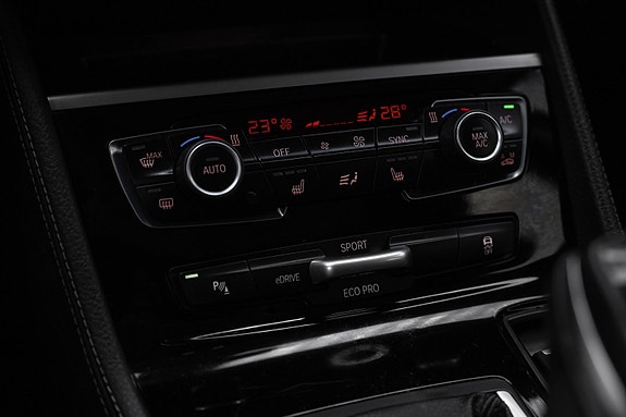 BMW 225xe 15 of 21