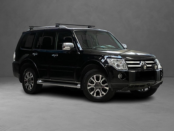 Mitsubishi Pajero 5 of 30