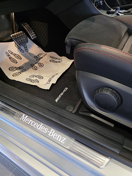 Mercedes-Benz CLA180 14 of 30