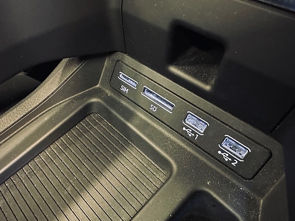 Audi e-tron 26 of 30