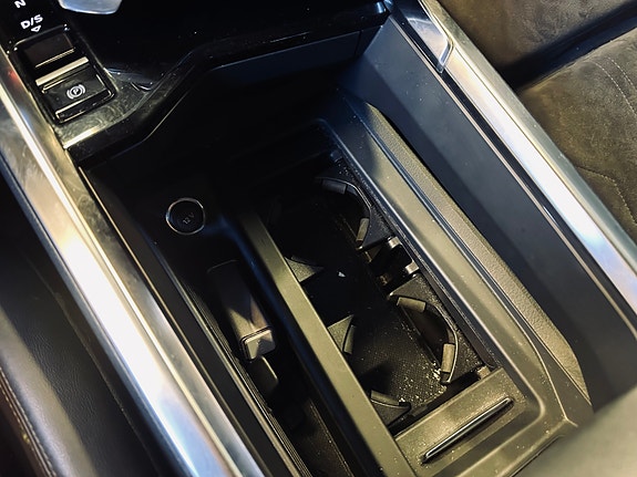 Audi e-tron 27 of 30