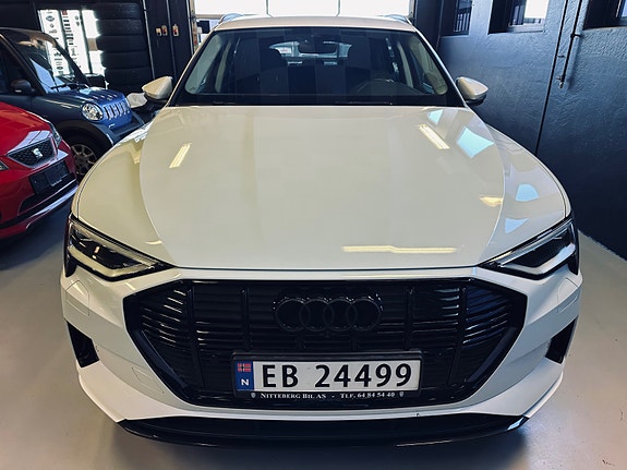 Audi e-tron 6 of 30