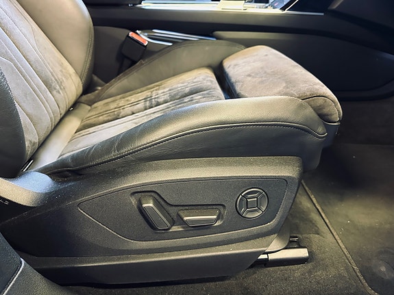 Audi e-tron 19 of 30