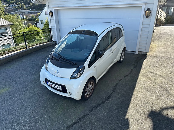 Citroen C-Zero 2 of 10