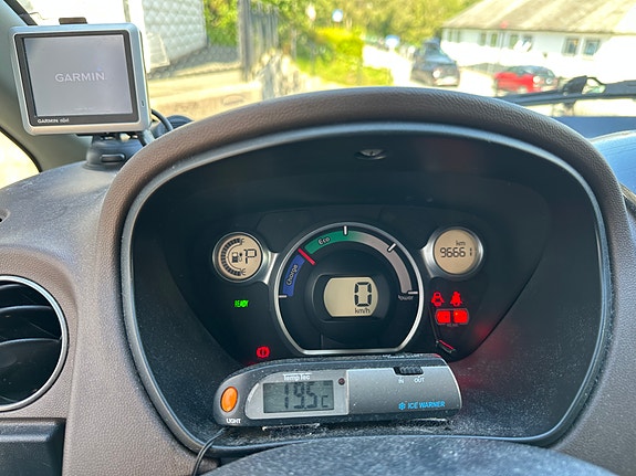 Citroen C-Zero 5 of 10