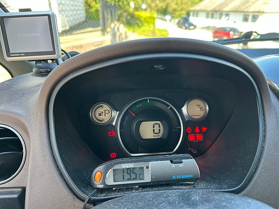 Citroen C-Zero 6 of 10