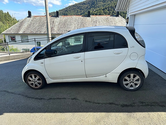 Citroen C-Zero 3 of 10