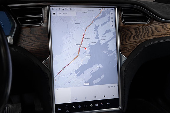 Tesla Model X 29 of 29