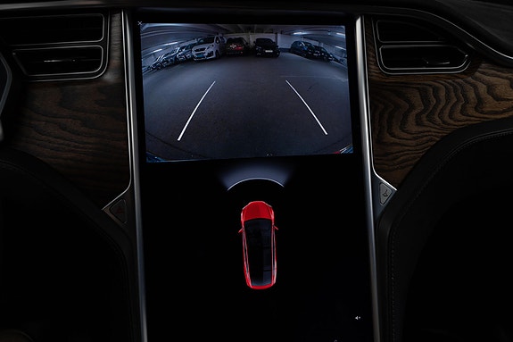 Tesla Model X 28 of 29