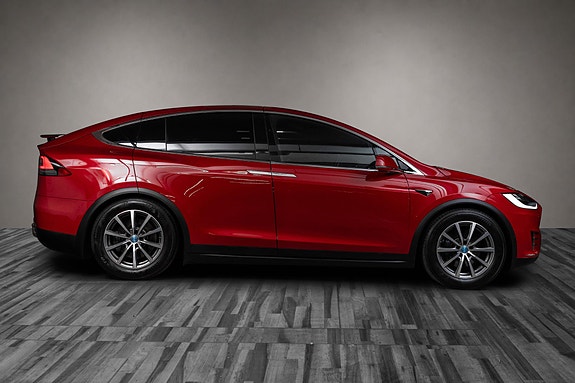 Tesla Model X 6 of 29