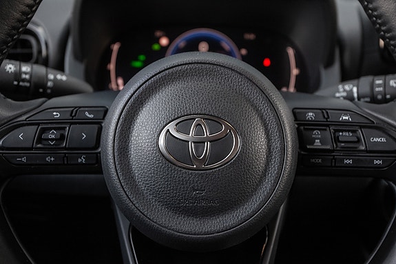 Toyota Yaris 10 of 20