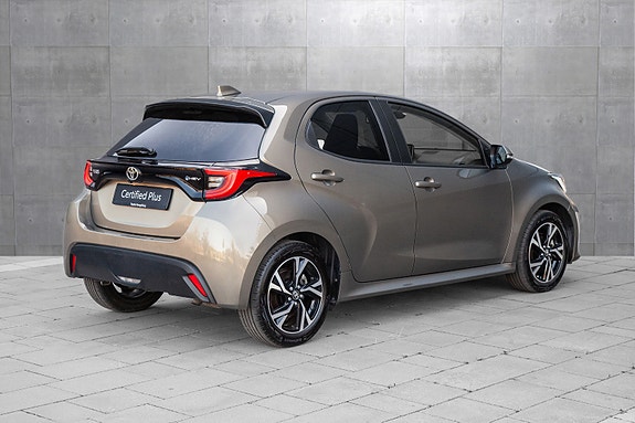 Toyota Yaris 4 of 20