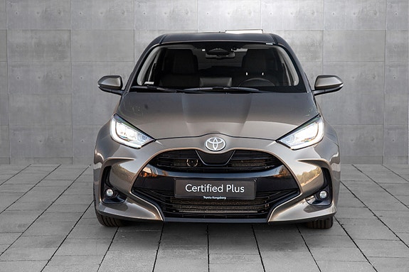 Toyota Yaris 6 of 20