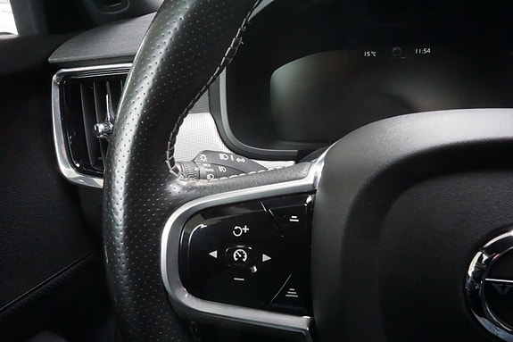 Volvo S90 11 of 24