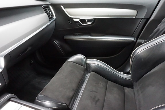 Volvo S90 15 of 24