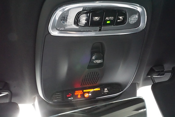 Volvo S90 14 of 24