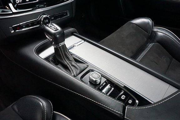 Volvo S90 6 of 24
