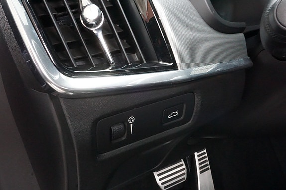 Volvo S90 21 of 24