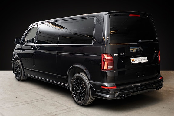 Volkswagen Multivan 7 of 24