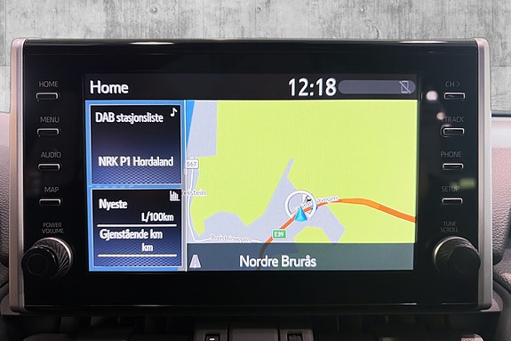 Toyota RAV4 Plug-in Hybrid 21 of 30