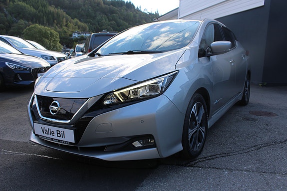 Nissan Leaf 2 of 24