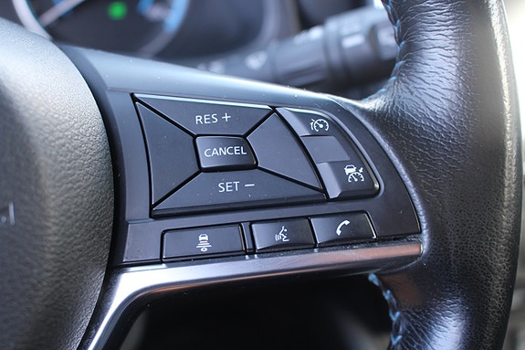 Nissan Leaf 14 of 24