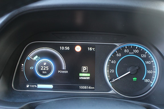Nissan Leaf 11 of 24