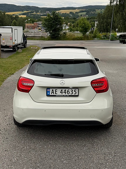 Mercedes-Benz A180 d 4 of 14