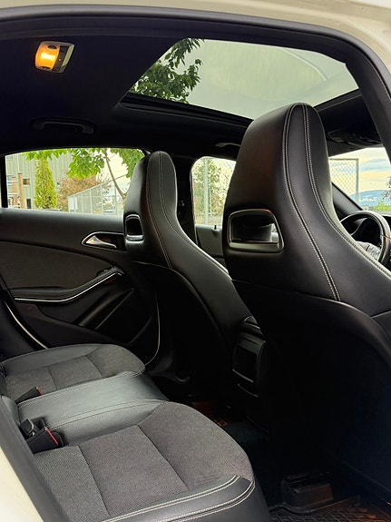 Mercedes-Benz A180 d 8 of 14