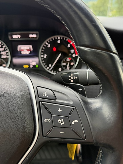 Mercedes-Benz A180 d 12 of 14