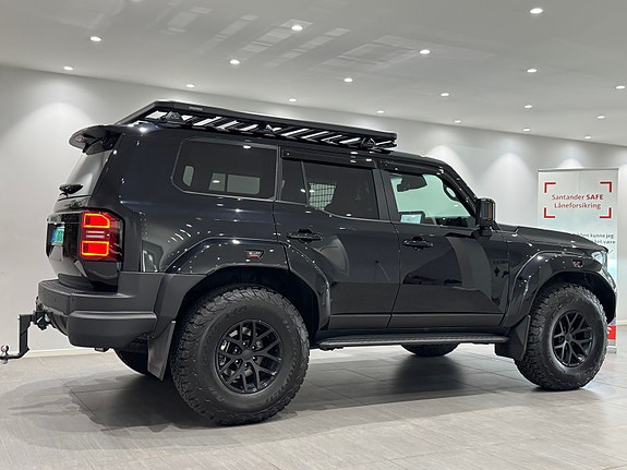 Toyota Land Cruiser 7 of 30