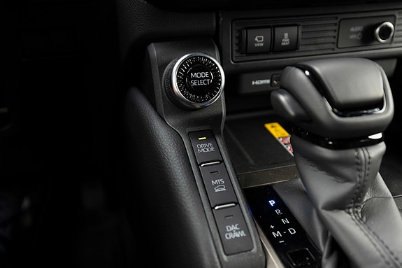 Toyota Land Cruiser 27 of 30