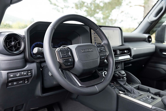 Toyota Land Cruiser 19 of 30