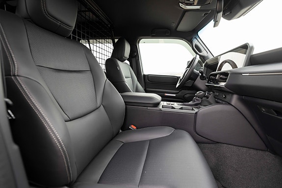 Toyota Land Cruiser 15 of 30