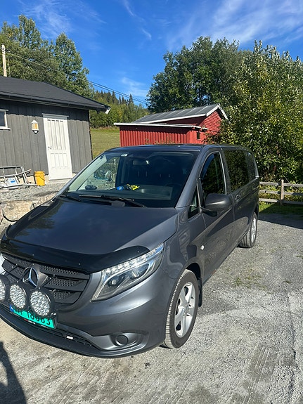 Mercedes-Benz Vito 119 2 of 11