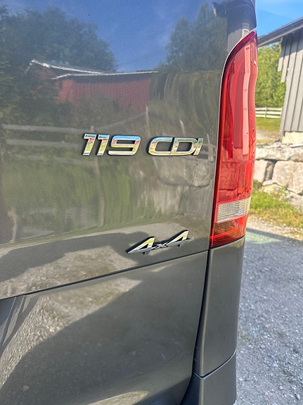 Mercedes-Benz Vito 119 7 of 11